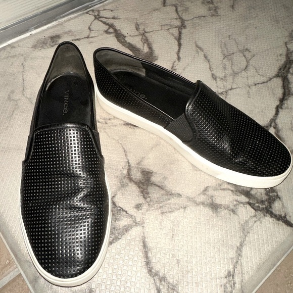 Vince black slip on flat sneaker 7.5 fall - Picture 1 of 7